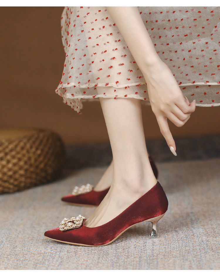 Tempérament français talons hauts femmes talon fin célébrité senior niche design sens_voghion.com