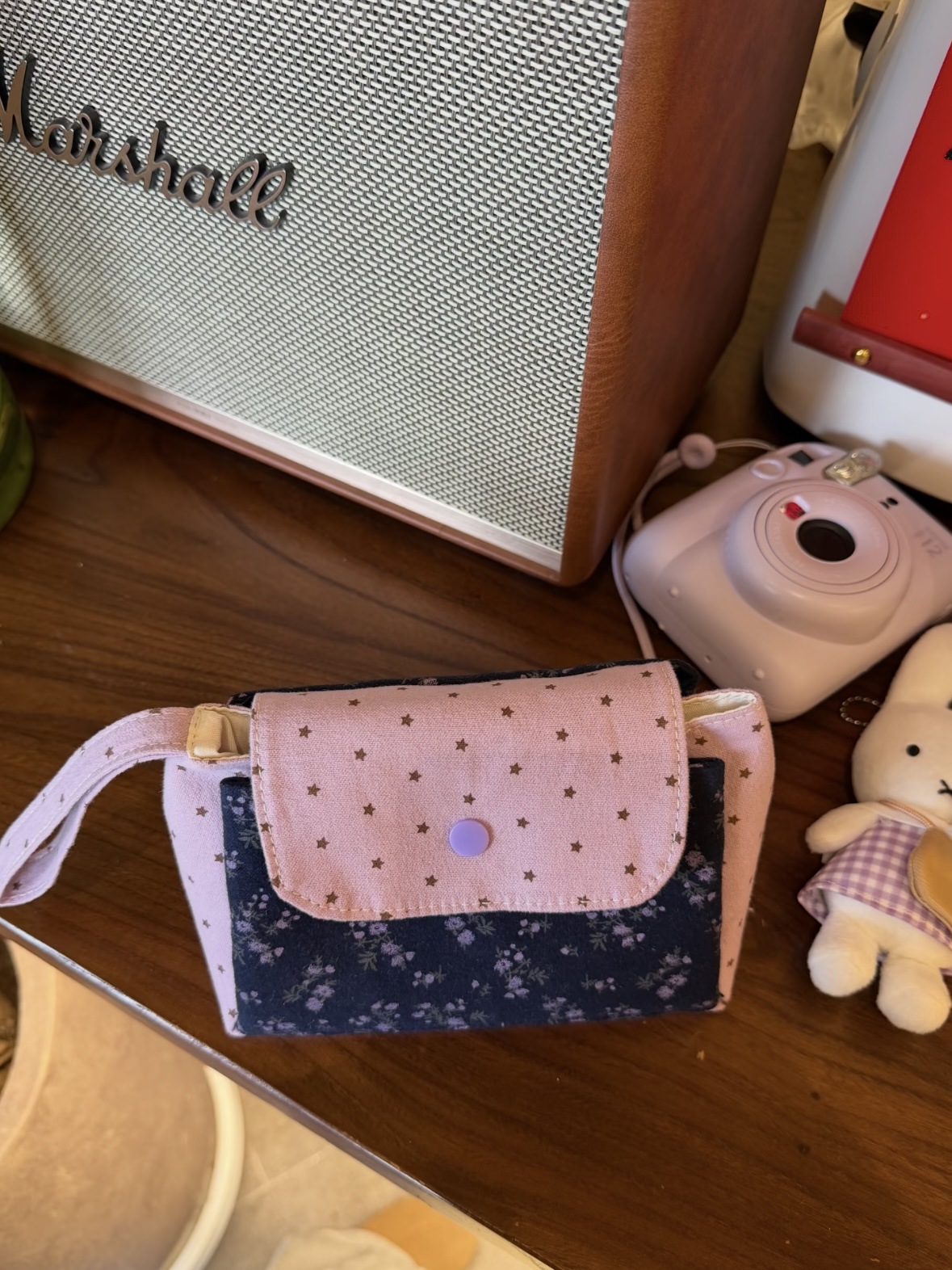 보라색 잔꽃무늬 70% off 겹쳐서 보관하는 수납 파우치