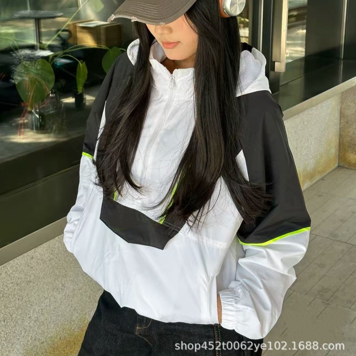 26 Hook Men's Loose Fit Sports Casual Windbreaker Woven Hooded Half-Zip Jacket Padded Coat Nkfb7114