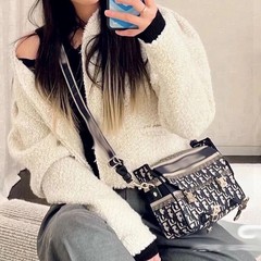 国境を越えた2025D家の新型高級camp男女同型のアルファベット郵便バッグが肩を斜めに掛けてファッションの潮流韓