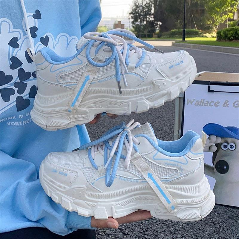 Clunky zapatillas para las mujeres 2022 verano nueva malla transpirable zapatillas versátil ins moda plataforma casual zapatos de mujer