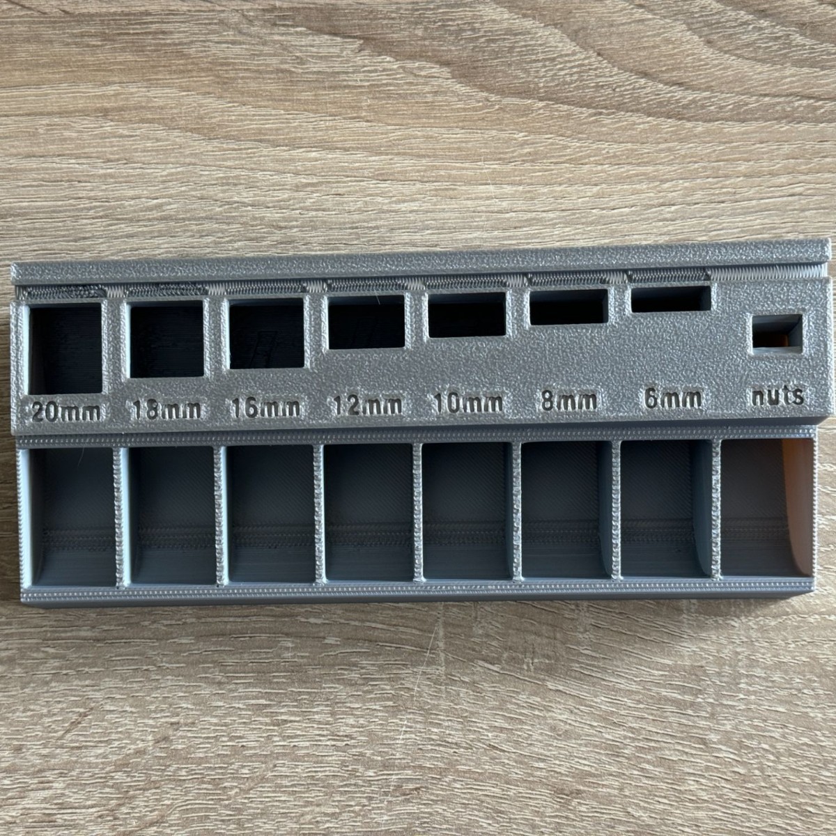 跨境新款自动螺丝分拣器五金零件盒塑料工具盒螺丝收纳盒5-20mm