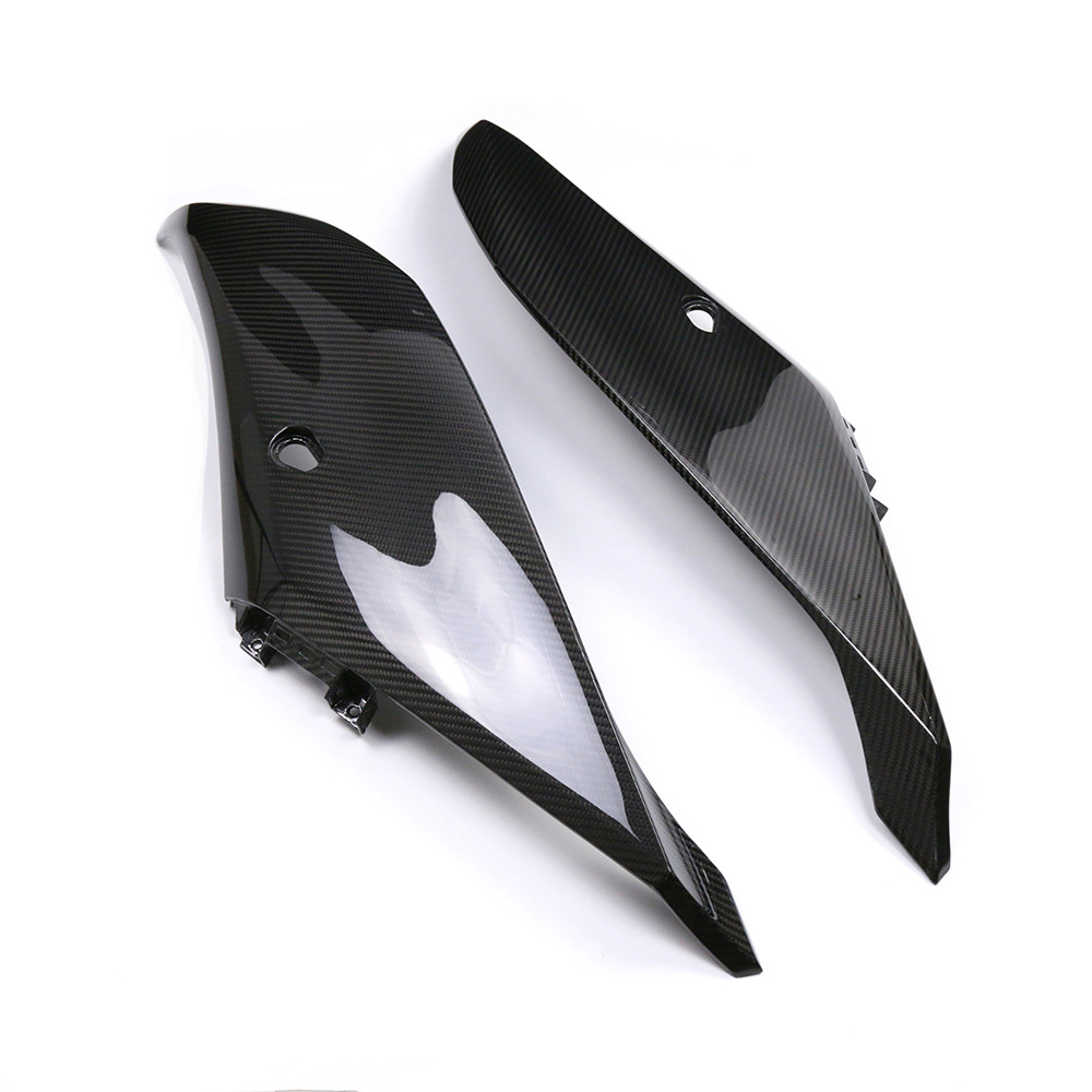 Suitable for new YAMAHA YAMAHA R3 front big side plate carbon fiber shell motorcycle accessories fairing