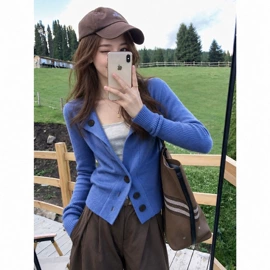 女式针织衫;毛衣;半身裙