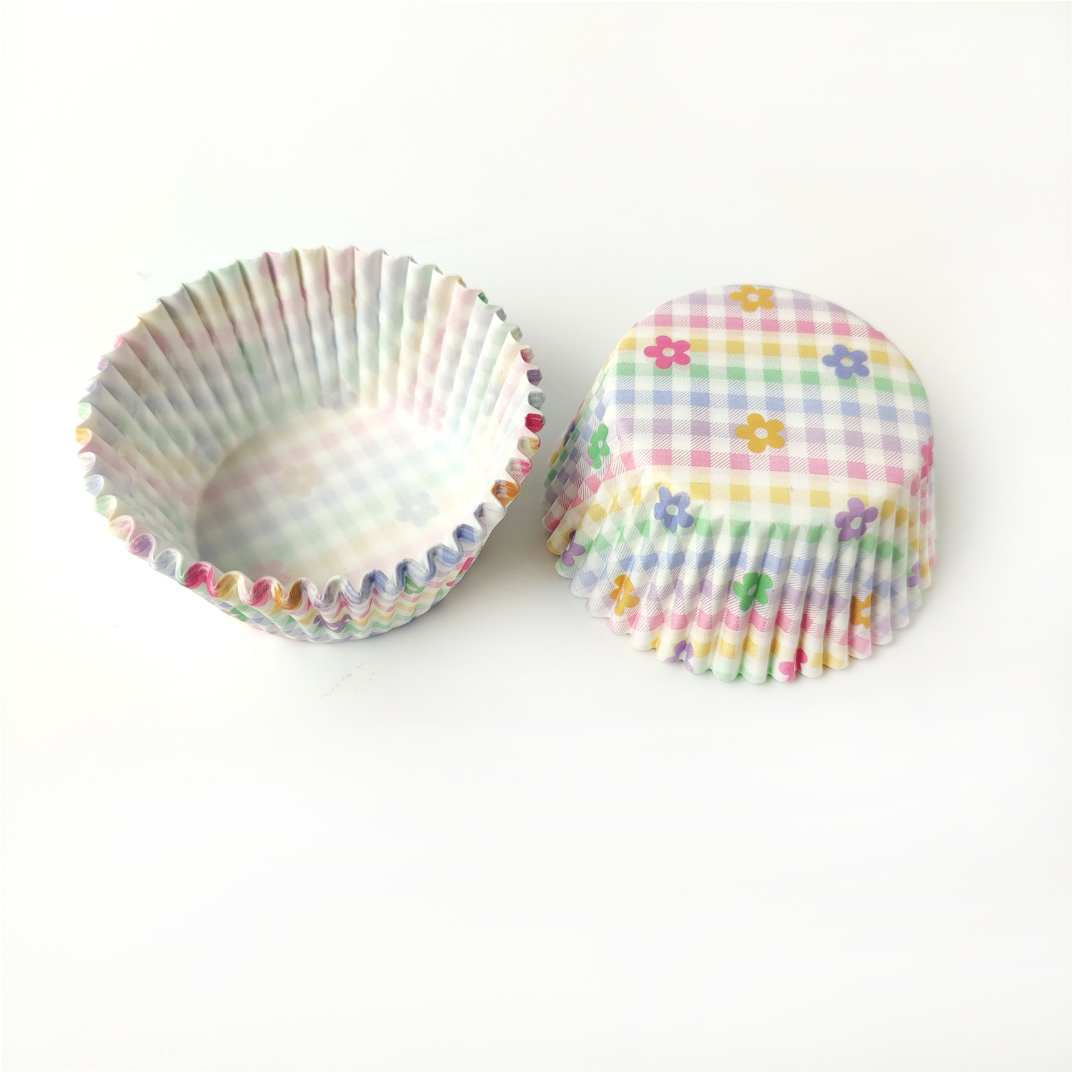 100 pcs / caja Xue Mei Niang soporte de papel para pastel medio soporte de papel para hornear tazas de papel muffin relleno soporte de papel a prueba de aceite