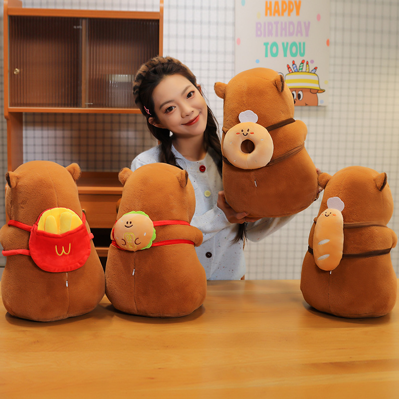 跨境新款卡皮巴拉背包水豚毛绒玩具可爱网红水豚君抱枕公仔批发