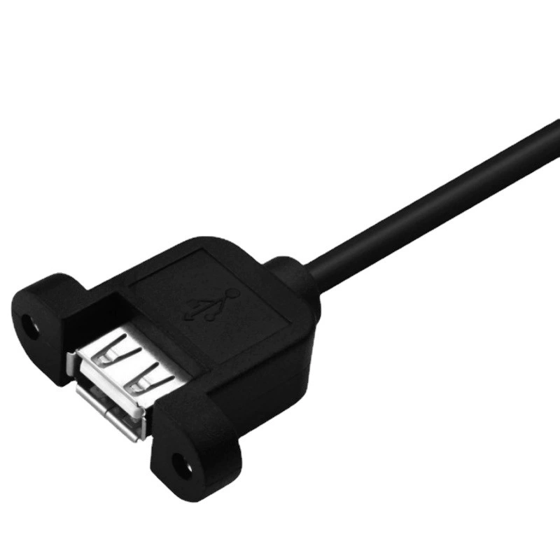 Новый USB-удлинитель с ушками может фиксироваться к общему удлинителю с отверстием для винта USB с резьбой
