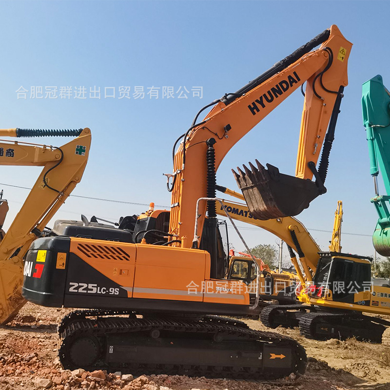 HYUNDAI / Hyundai 225 excavadora de orugas Hyundai 305220 original sin revisión image 1