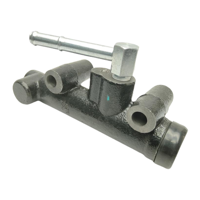 Isuzu Truck Heavy Truck Parts Accessories 1-47500-251-0 1-47500-231-1 Clutch Master Cylinder