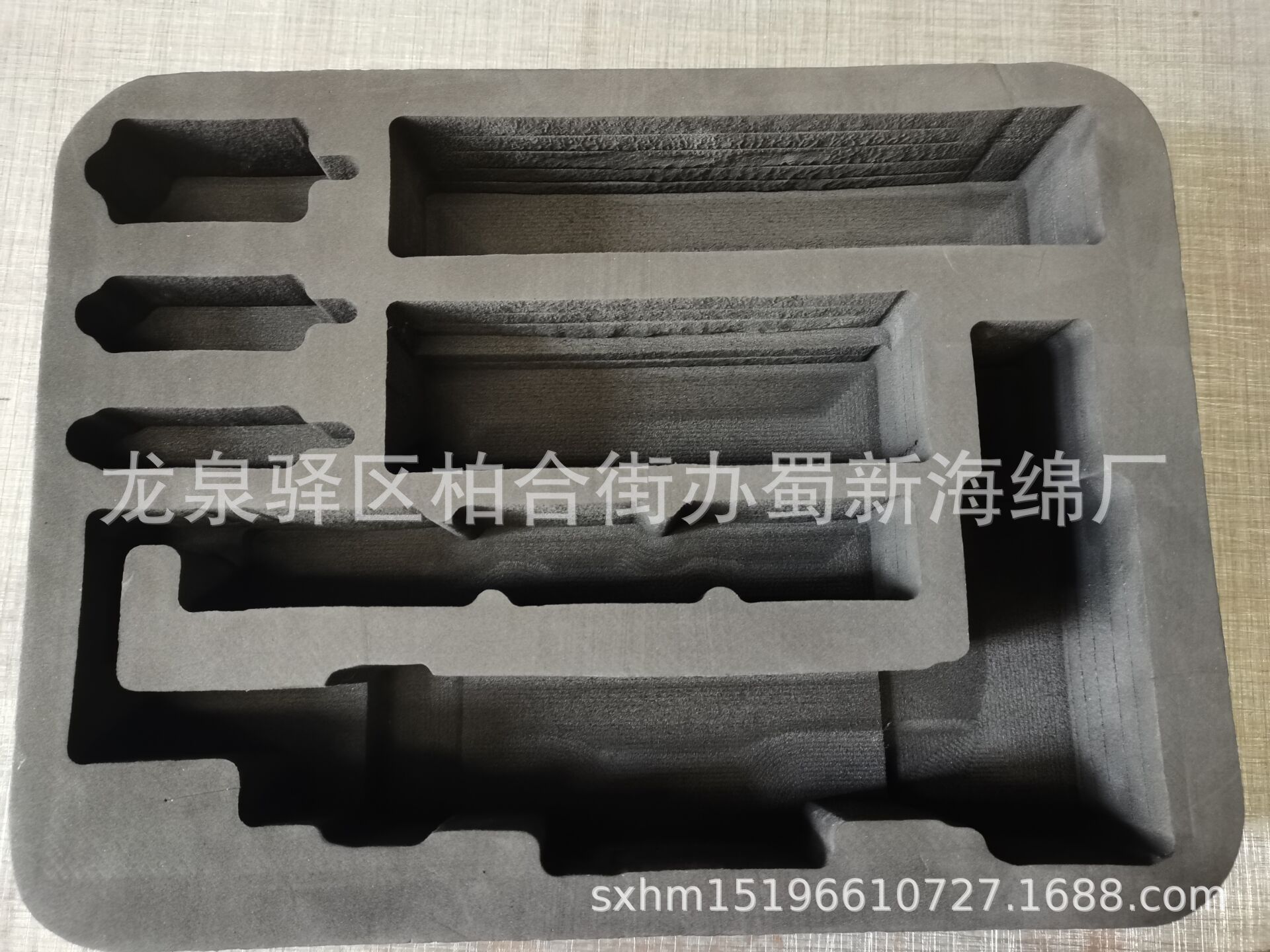 厂家供应黑色60度40度EVA回弹泡沫/EVA硬泡沫一体成型工具箱内衬