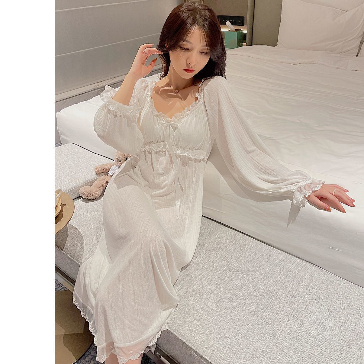 M5905 가슴 패드가 있는 긴팔 롱 스커트