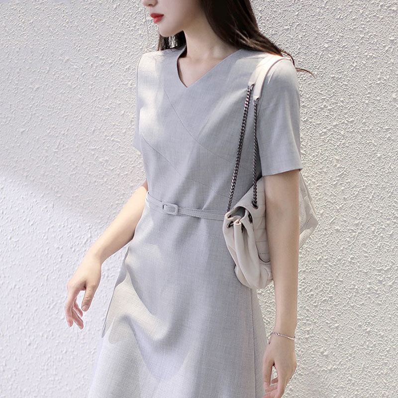 Gray Gray 2025 New Summer V Neck French Waist Slimming Look Accessible Luxury Short Dress for Small People