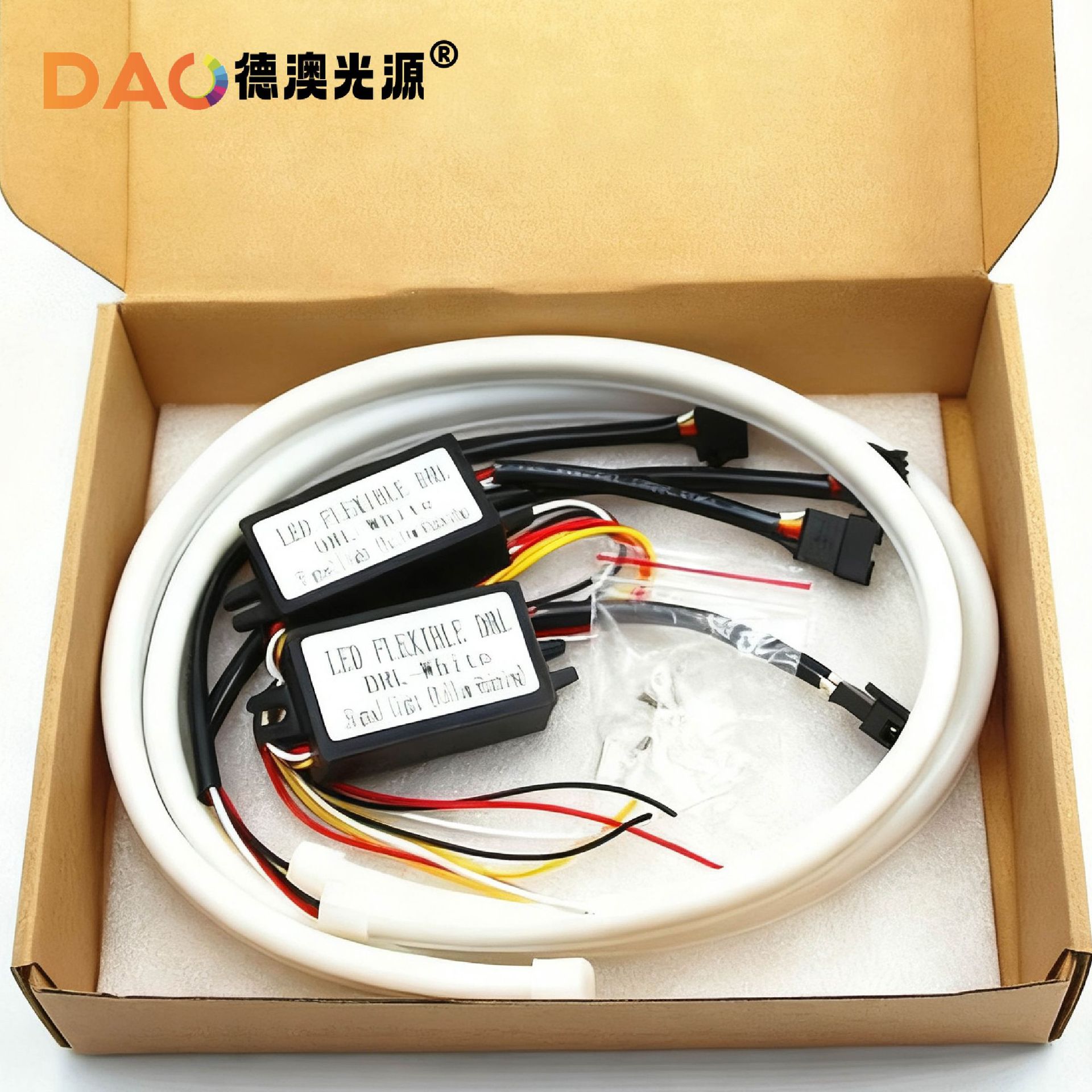 Venta al por mayor brillante LED incorporado de dos colores streamer lágrima ojo luz 60cm guía de luz diurna barra de luz ceja