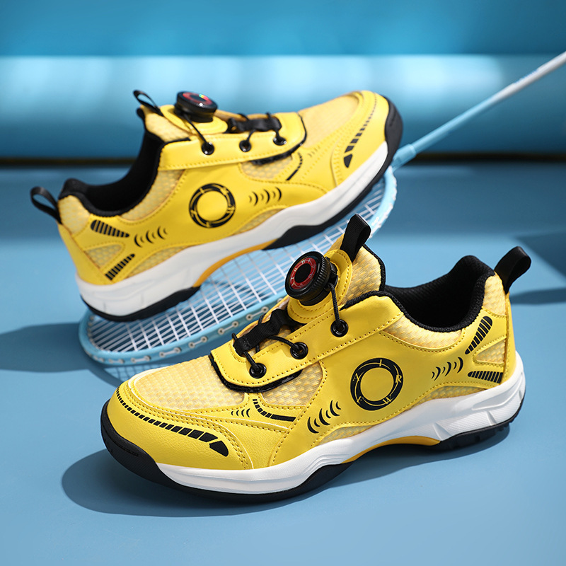 Youth Breathable Mesh Sports Shoes 2025 Spring and Autumn New Badminton Shoes Children and Girls Rotating Buckle Training Shoes