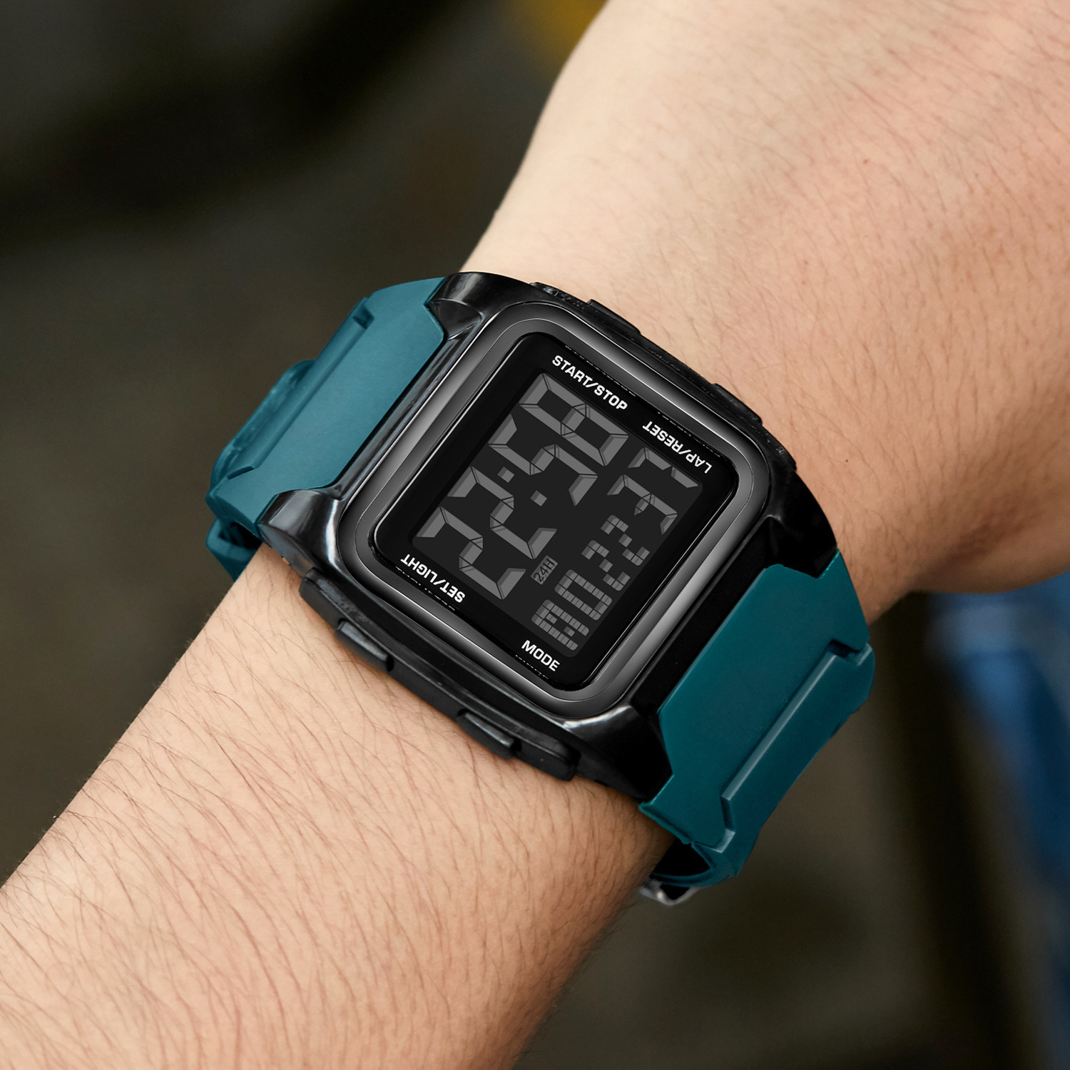 New Square Youth Hombres y mujeres de moda casual digital reloj deportivo multifunción alarma al aire libre cronómetro reloj electrónico