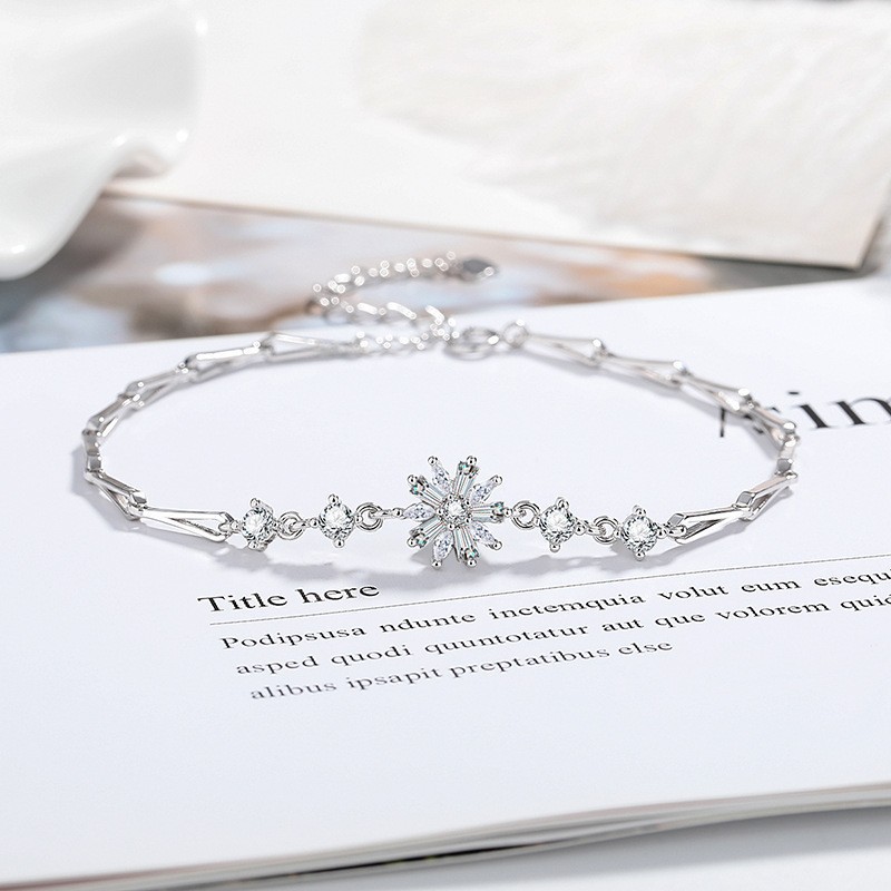 Pulsera trébol de cuatro hojas copo de nieve 60
