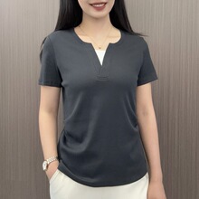2026夏新款时尚显瘦正肩剪刀领开筒V领假两件百搭独特短袖打底衫