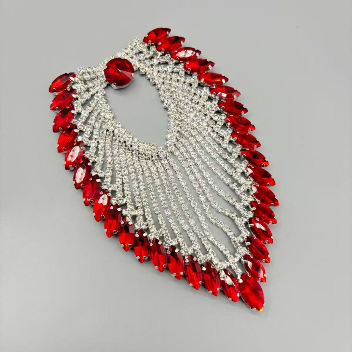 工場直販の人気商品DIY高輝度クリスタル溶接金具ウェディングドレスアクセサリー靴材衣料帽子アクセサリー