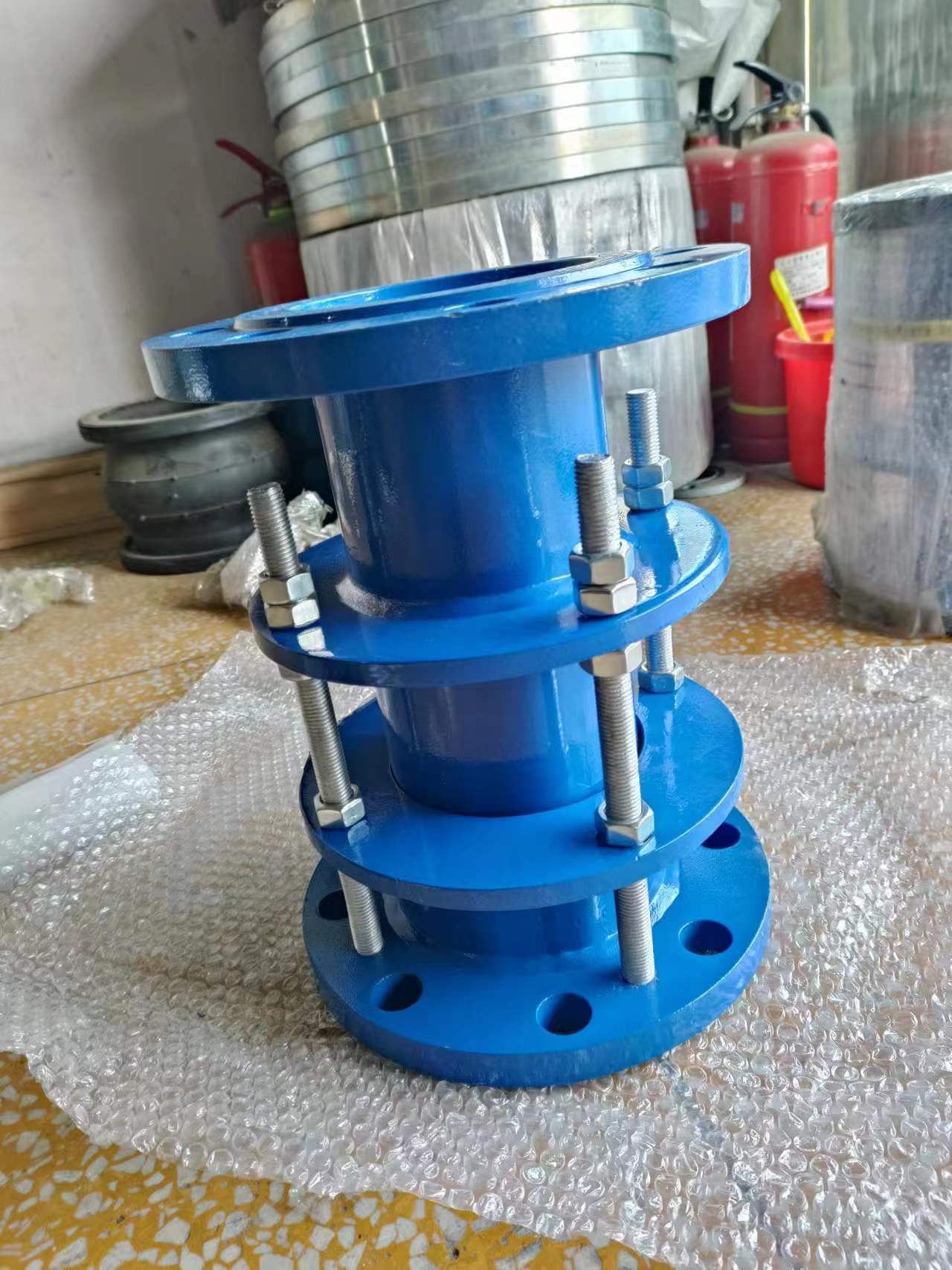 现货双法兰限位伸缩节 金属伸缩节 球墨铸铁管道松套限位伸缩器-阿里巴巴