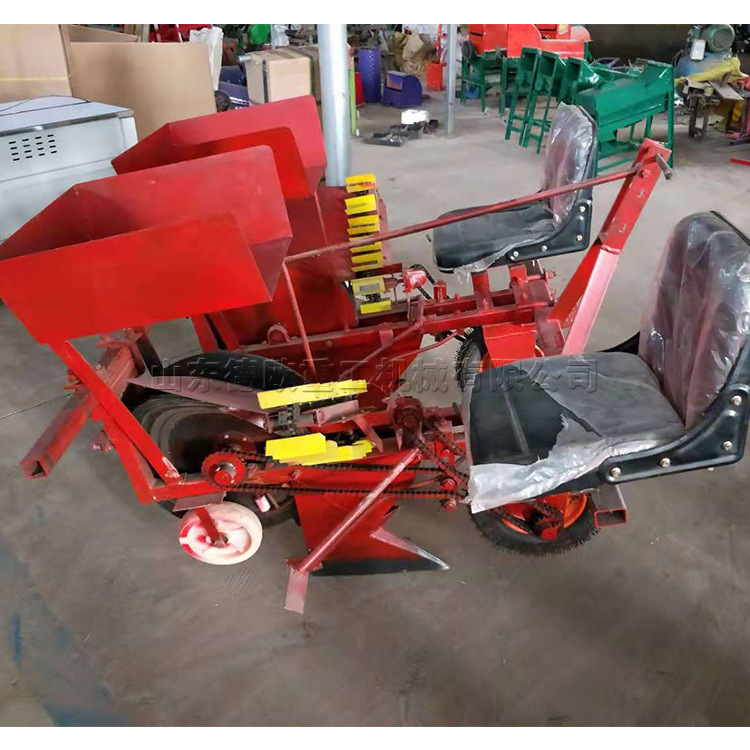 小型自走大葱移栽机 乘坐式大葱种植机 拖拉机牵引香葱栽苗机