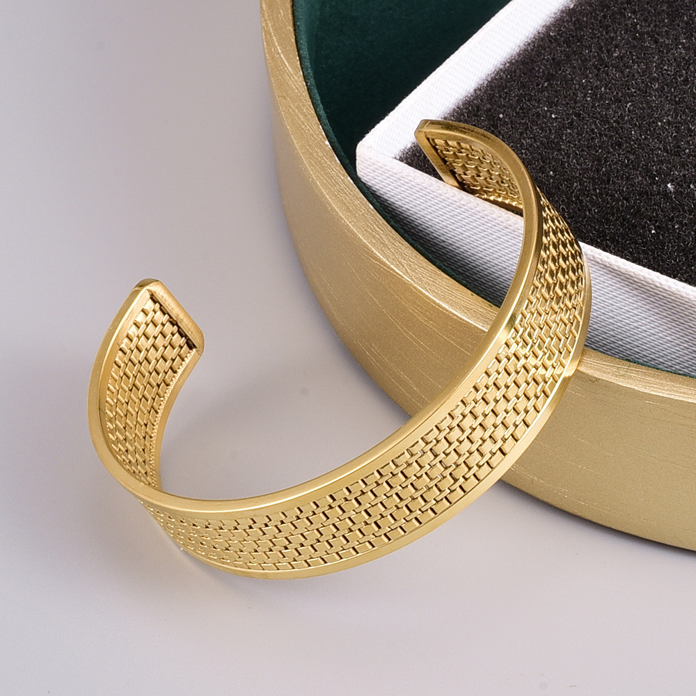 hollow titanium steel 18K gold male and female creative open braceletpicture4