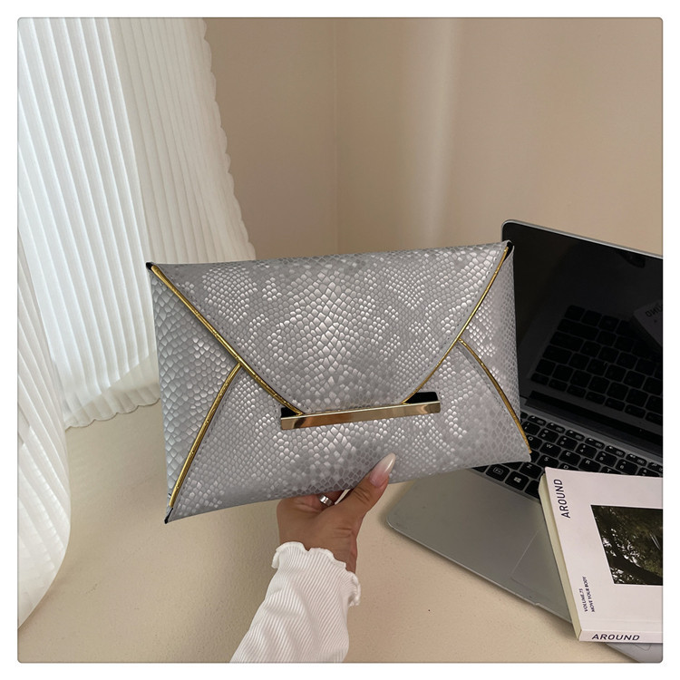 2025 bolsas de mano personales de moda simple bolsas de sobres de estilo exterior