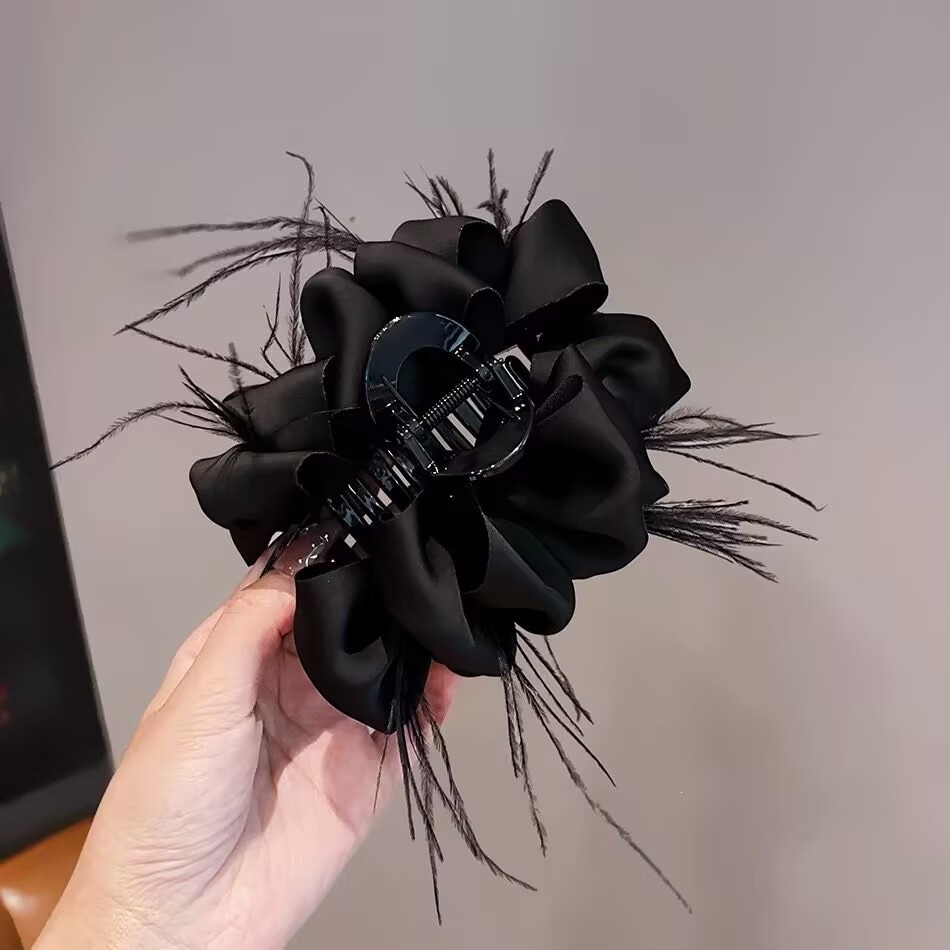 Satín de alta sensación, arco negro grande, clip de tiburón, toque de cabeza, clip de nube, clip de agarre, clip de cabello, tarjeta de cabello de mujer