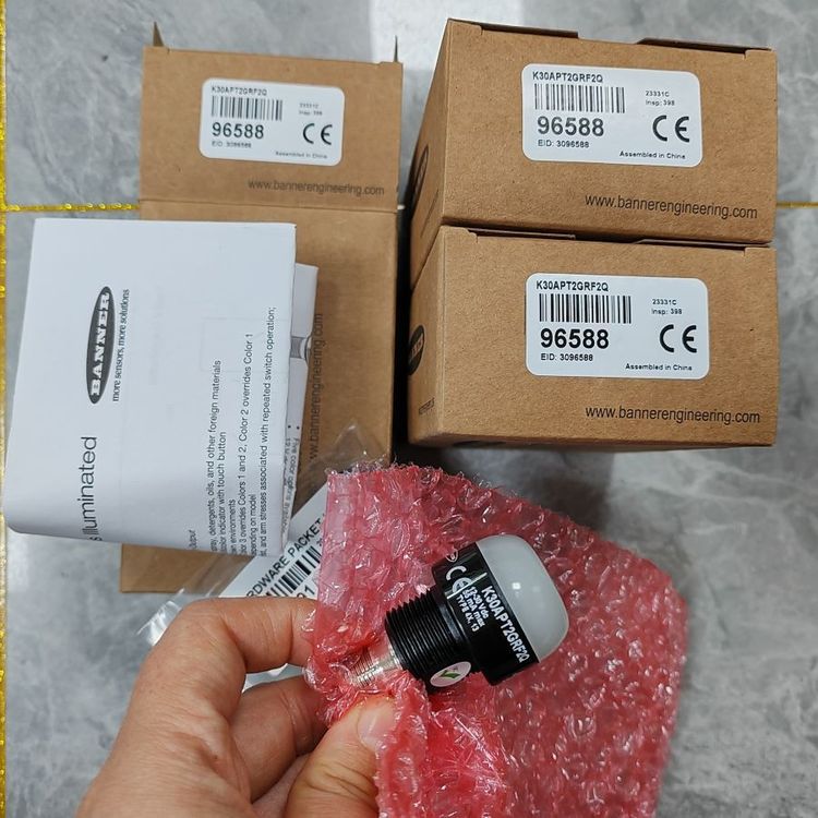 现货SM30PRLQD 邦纳BANNER 150米量程的对射圆柱形传感器