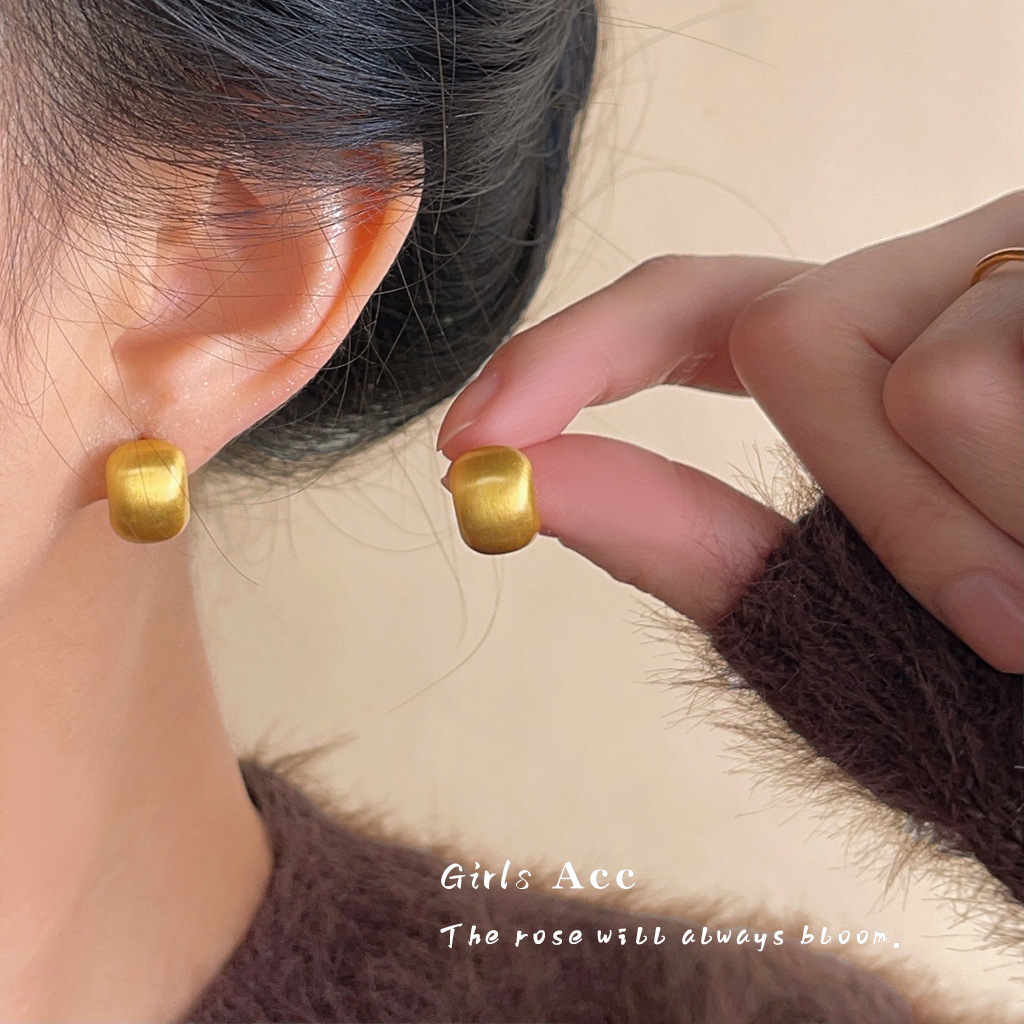 耳语补模特_0023_耳语场景新水印 拷贝 22.jpg