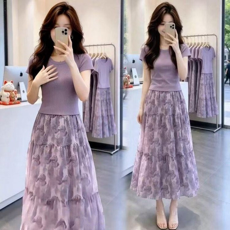 2026 Summer Outfit with a High-End Feel, Youthful and Slimming Effect, Purple Short-Sleeve T-Shirt and Floral Skirt Set