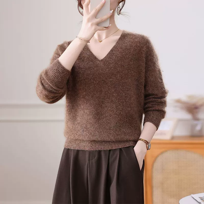 2025秋季新款长袖羊毛针织衫女韩版宽松花纱V领设计感毛衣洋气