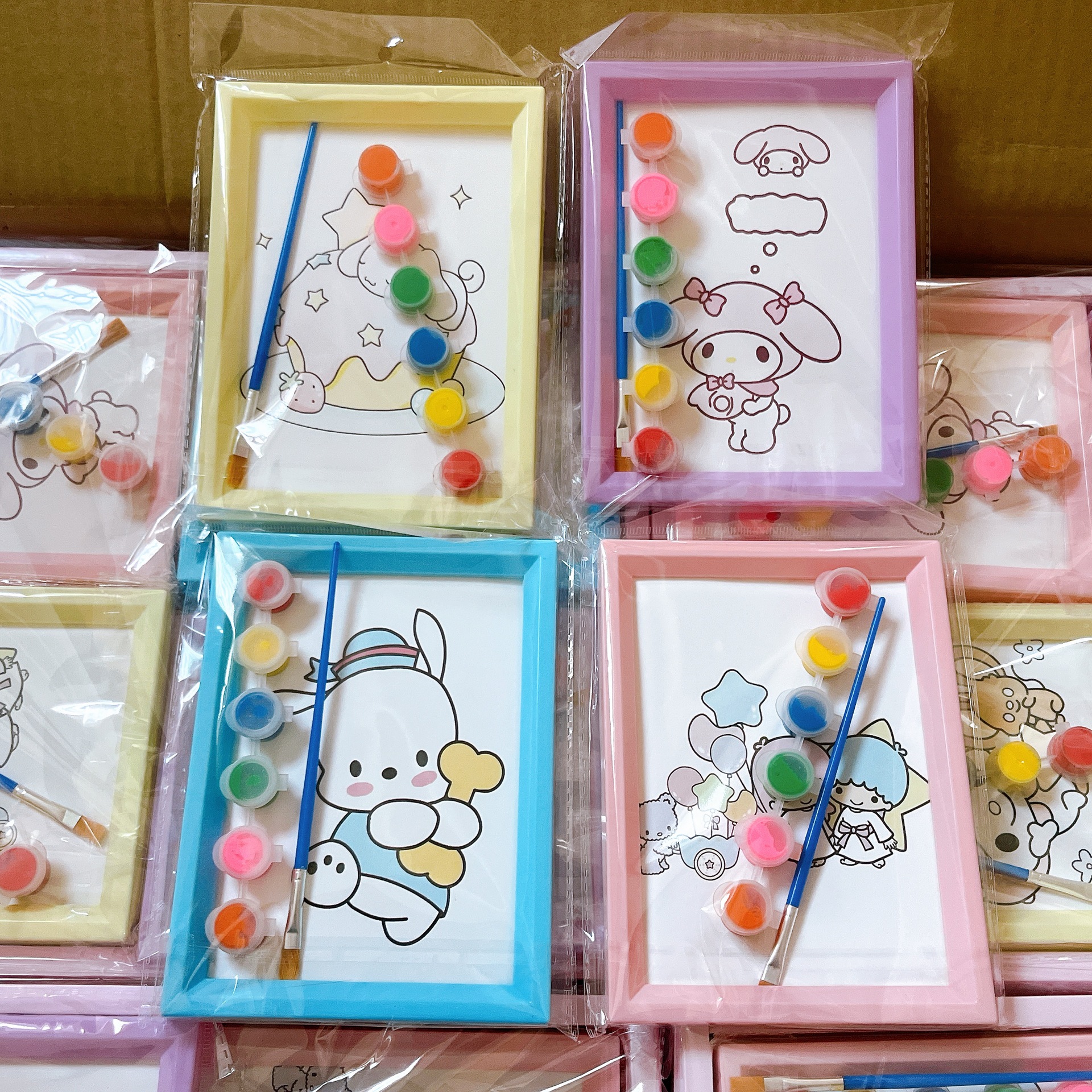 Niños acuarela pintada marco pintado graffiti pintado relleno pintado jardín de infantes estudiantes de pintura con su propio libro de pintura al polvo