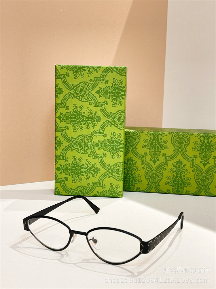 Black and transparent (with box)