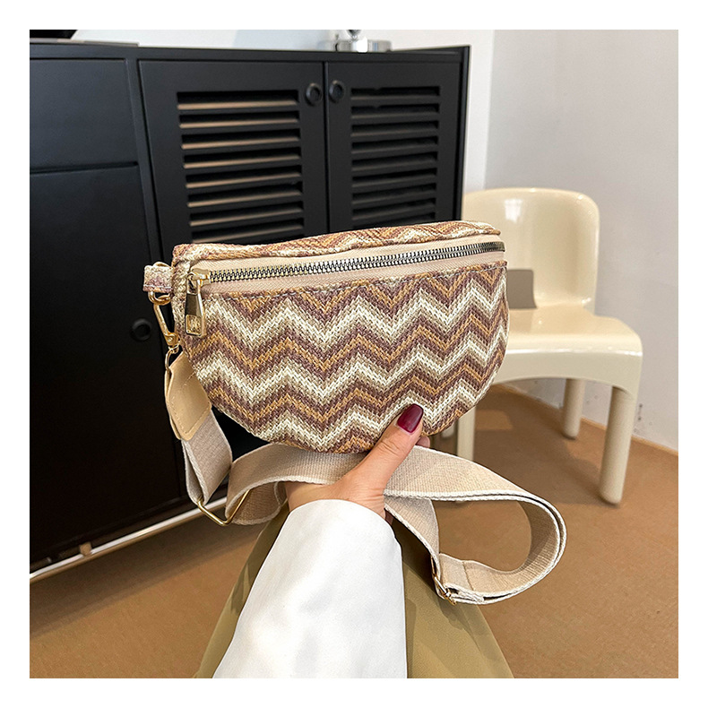 Pillow Shape Shape Medium Size Women's Vintage Style Color Block Waves Braid Waist Bags