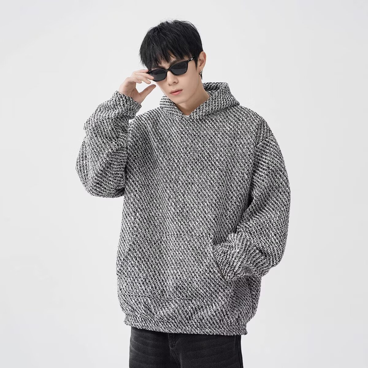 Embroidered Hooded Sweatshirt For Men Casual Loose Fit Pullover_voghion.com