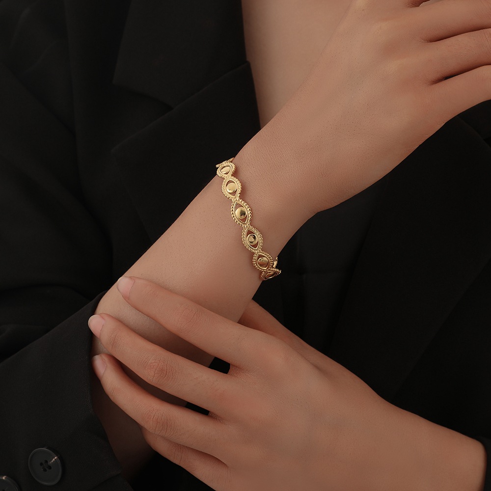 12g Weight Bangle Classification 1 Piece Quantity Daily Occasion Stainless Steel Material Geometric, Eye Pattern Unisex Gender Plating Design Simple Style Style Geometric Eye Stainless Steel Simple Style Bangle 97