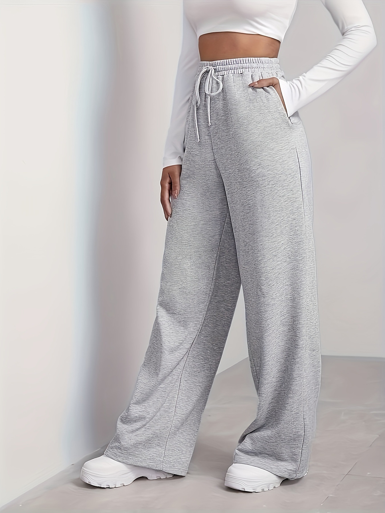 sports trousers for leisure