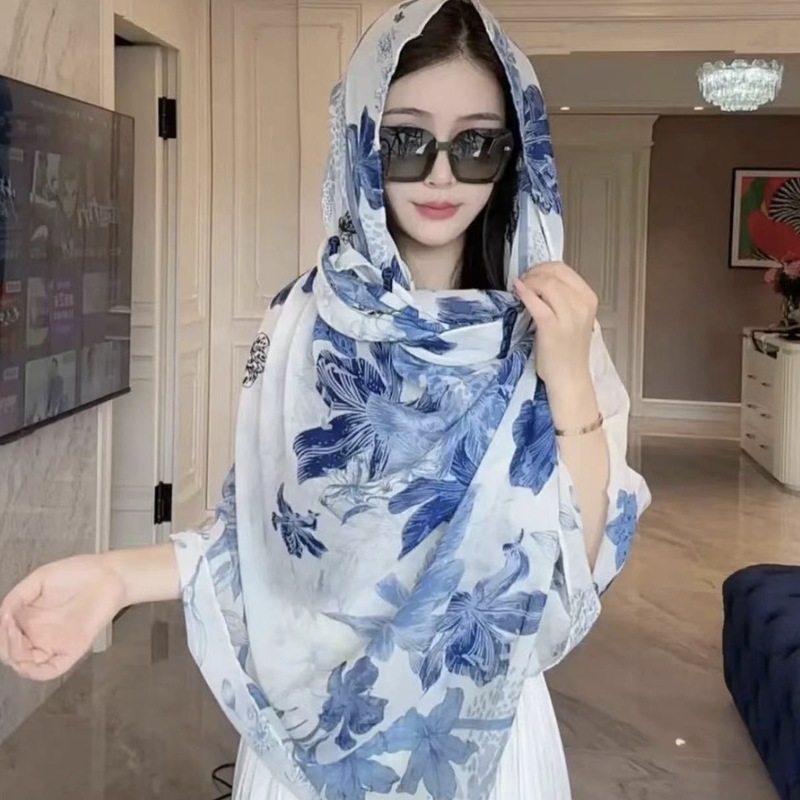 云南青海旅游丝巾夏季高级感女式中长外披复古民族风防晒盘扣披肩|undefined