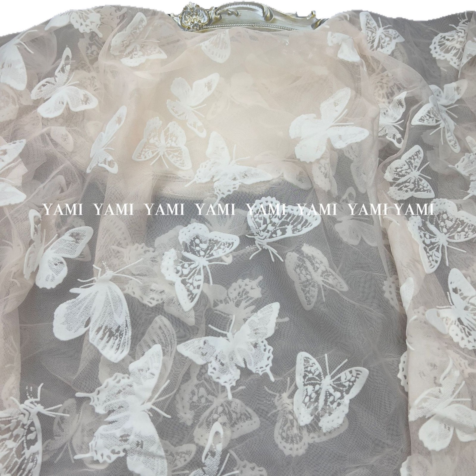 Tejido de malla de mariposa flocado mariposa hueca flocado tela de encaje de malla ultraflexible ropa infantil vestido de princesa tela de ropa china