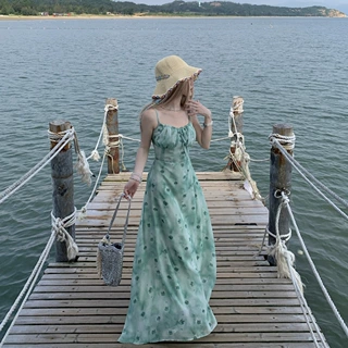 大码法式绿色渲染海边旅游度假风碎花吊带裙夏高级感温柔脚踝长裙