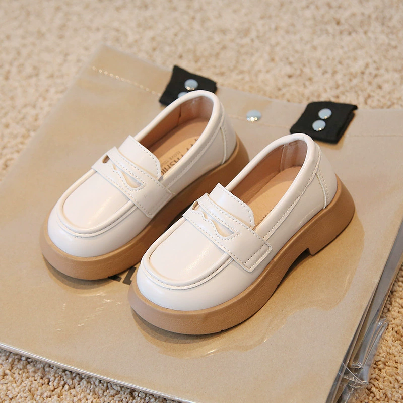 Маленькая кожаная обувь для девочек 2023, новые весенне-осенние лоферы с мягкой подошвой, детская обувь в зернах, женская обувь принцессы сокровищ для маленьких девочек