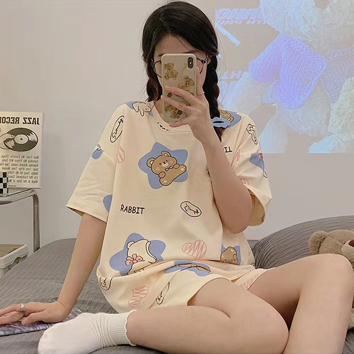 Pijama de mujer de verano de manga corta pantalones cortos delgados en 2025 nuevo conjunto de ropa de casa de dibujos animados de verano para mujeres se puede usar fuera