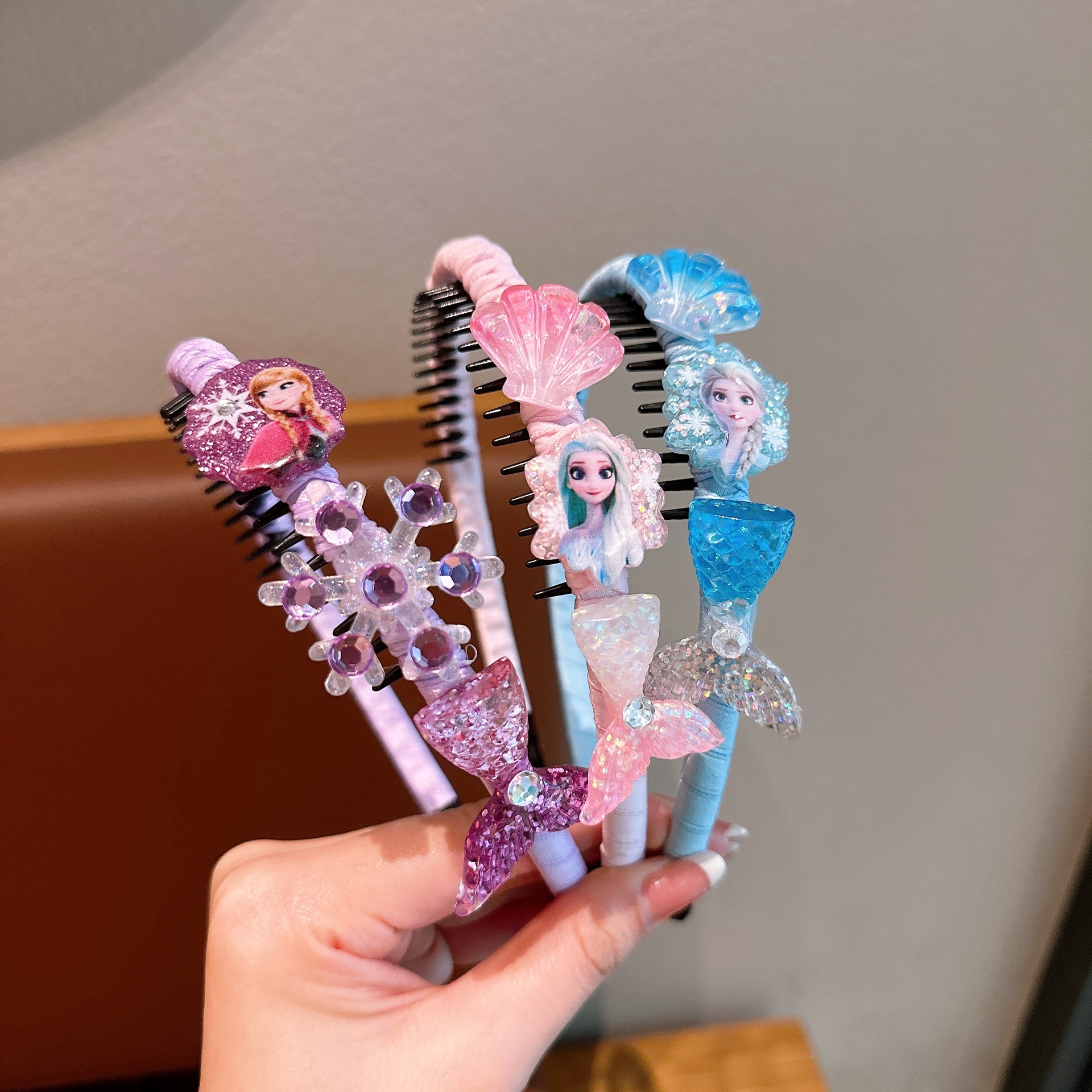 Niños Aisha princesa banda de cabello de niña hielo y nieve con dientes antideslizante banda de cabello acrílico coreano clip de cabello