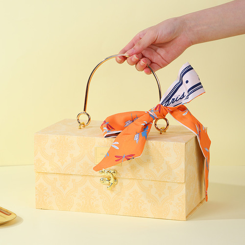 Antique Green Silk Scarf Gift Box Empty Metal Handbag Dragon Boat Festival Packaging Box Wedding Happy Candy Bridesmaid Handheld Gift Box