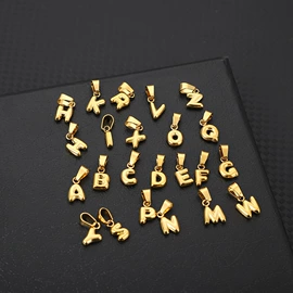 钥匙扣;钥匙扣及钥匙扣配件;项链