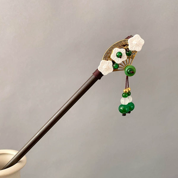 Pendant, Chinese hairpin, flowered