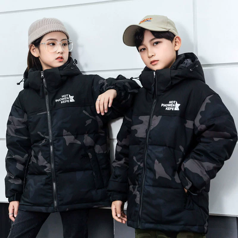 Новые детские толстые пуховики для осени и зимы для мальчиков и девочек, модные оптовые пуховики в корейском стиле для детей старшего возраста, для внешней торговли и трансграничной деятельности.