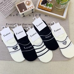 Summer and autumn thin shallow mouth women's versatile silicone non-slip non-loosening invisible socks breathable sweat-absorbent cotton bottom boat socks