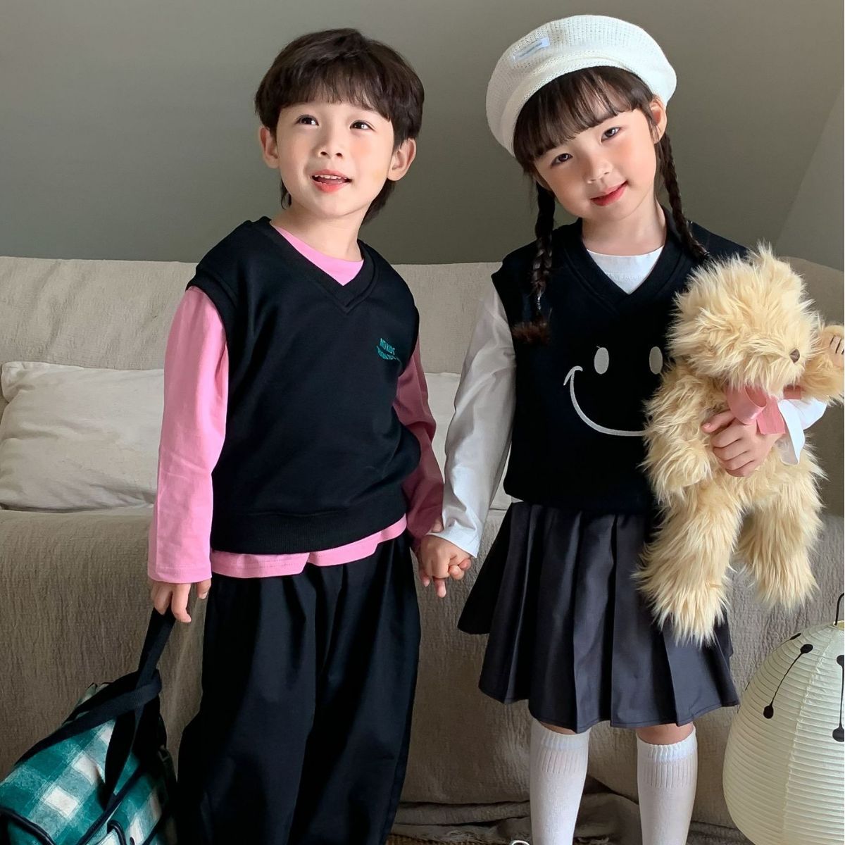 Wheat Field Season Spring And Autumn Children's Clothes Children's Sweaters Boys And Girls Smiling Letter Vests And David Clothes