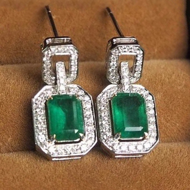 Cao Shi European and American elements classic atmospheric rectangular emerald earrings women's diamond perforated Emerald zircon earrings